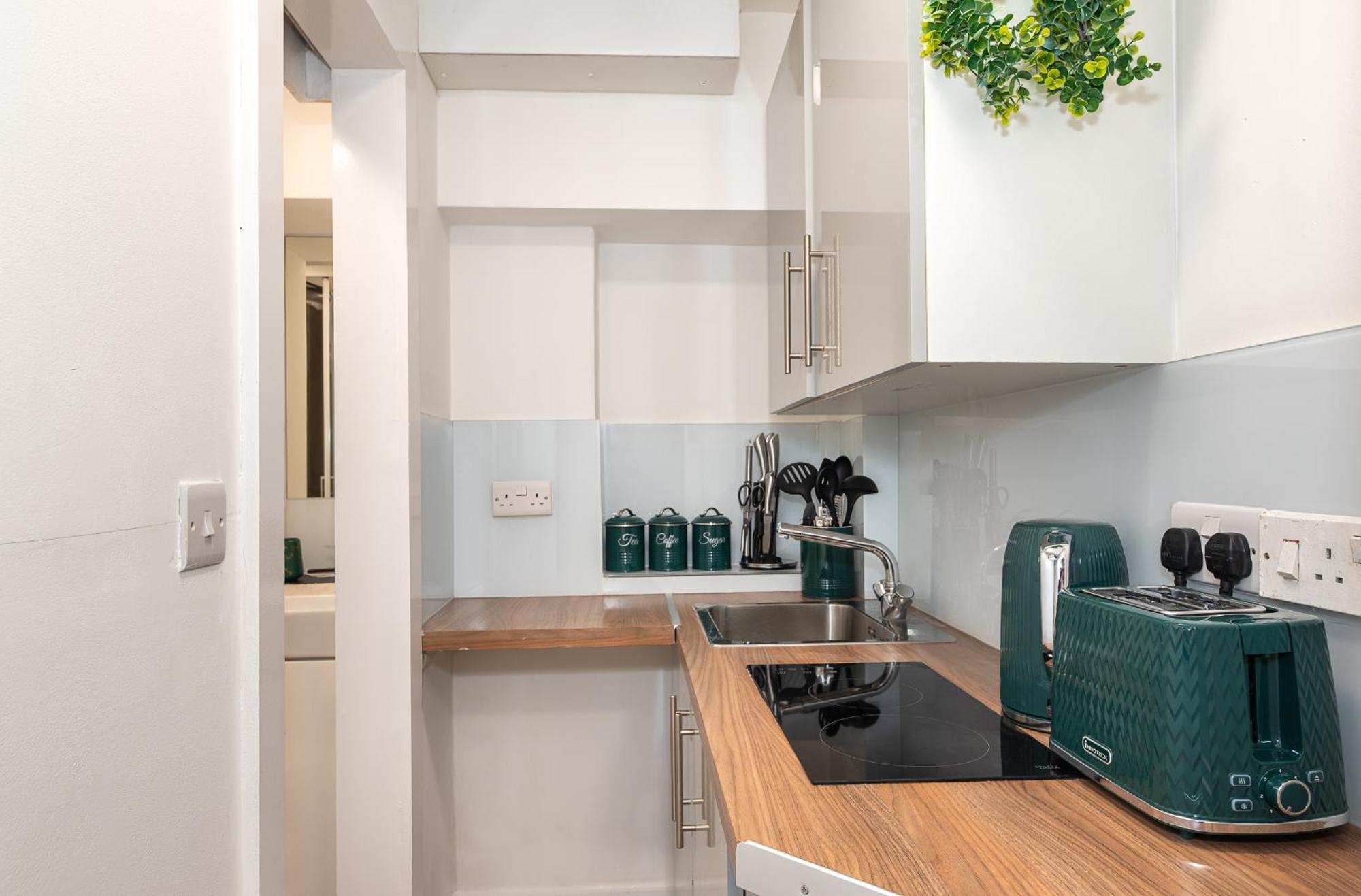 Chic Studio Apartment, Bus 18 To Euston In 30 Min. 伦敦 外观 照片